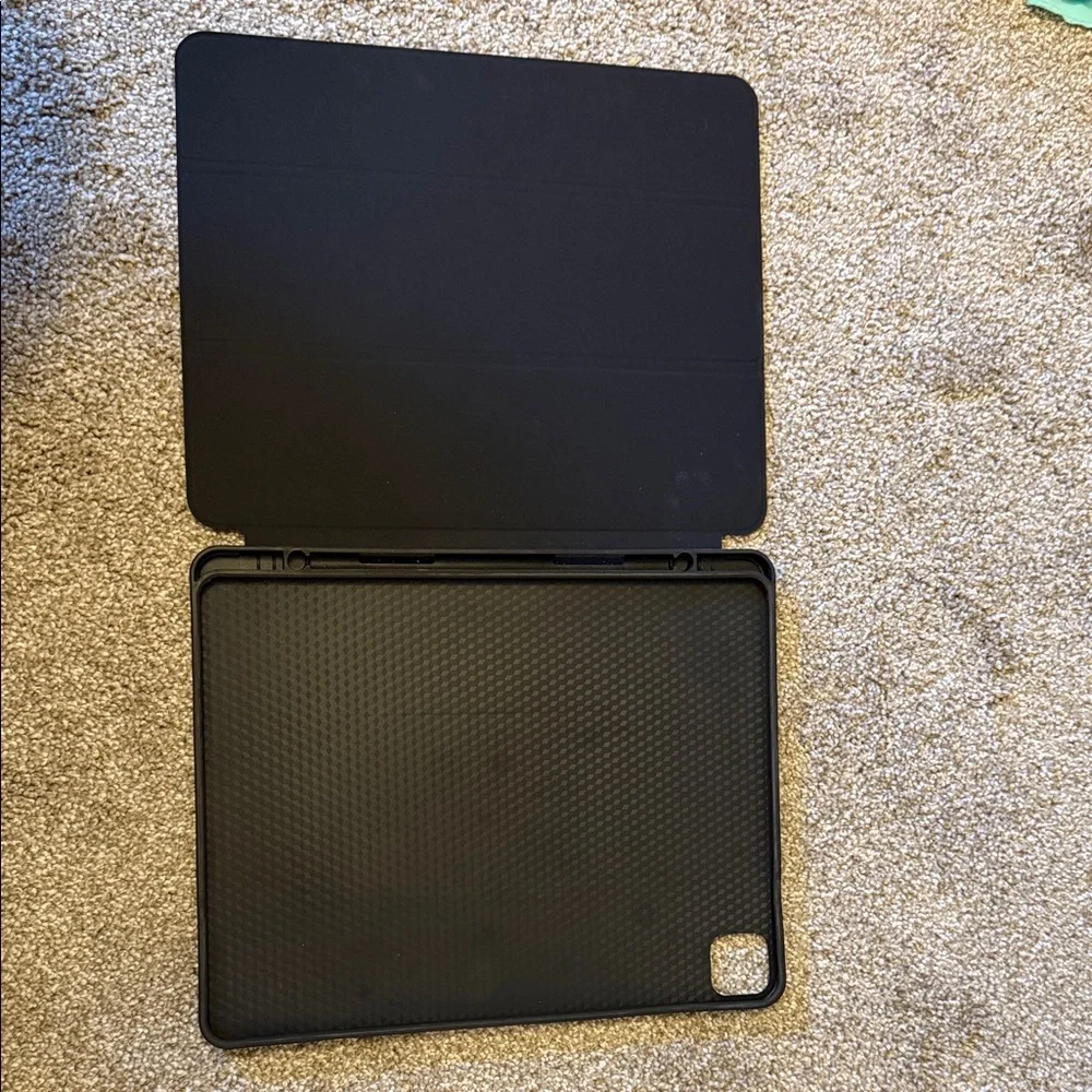 Black Ipad Pro Cover